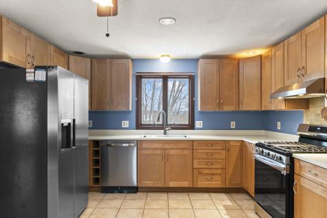 11 Woodlawn Avenue Auburn ME 04210