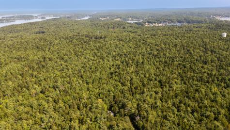 14 Pinkie Lane Southport ME 04576