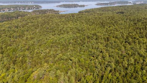 14 Pinkie Lane Southport ME 04576