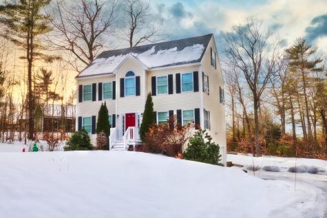 7 Washington Court Naples ME 04055