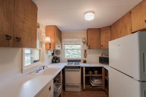 5 Oceanside Avenue W York ME 03909