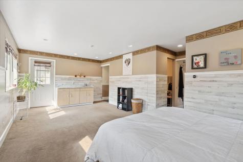 121 Hurst Lane Farmington ME 04938