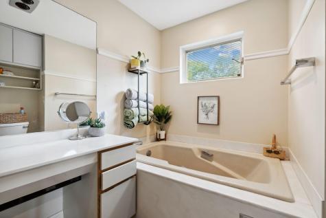 121 Hurst Lane Farmington ME 04938