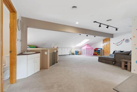 121 Hurst Lane Farmington ME 04938