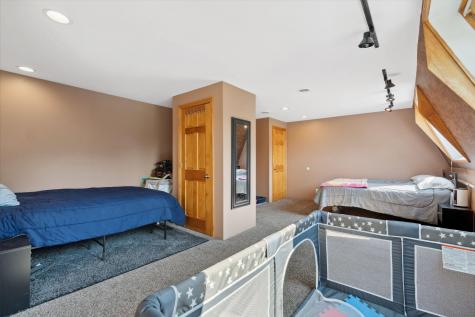 121 Hurst Lane Farmington ME 04938