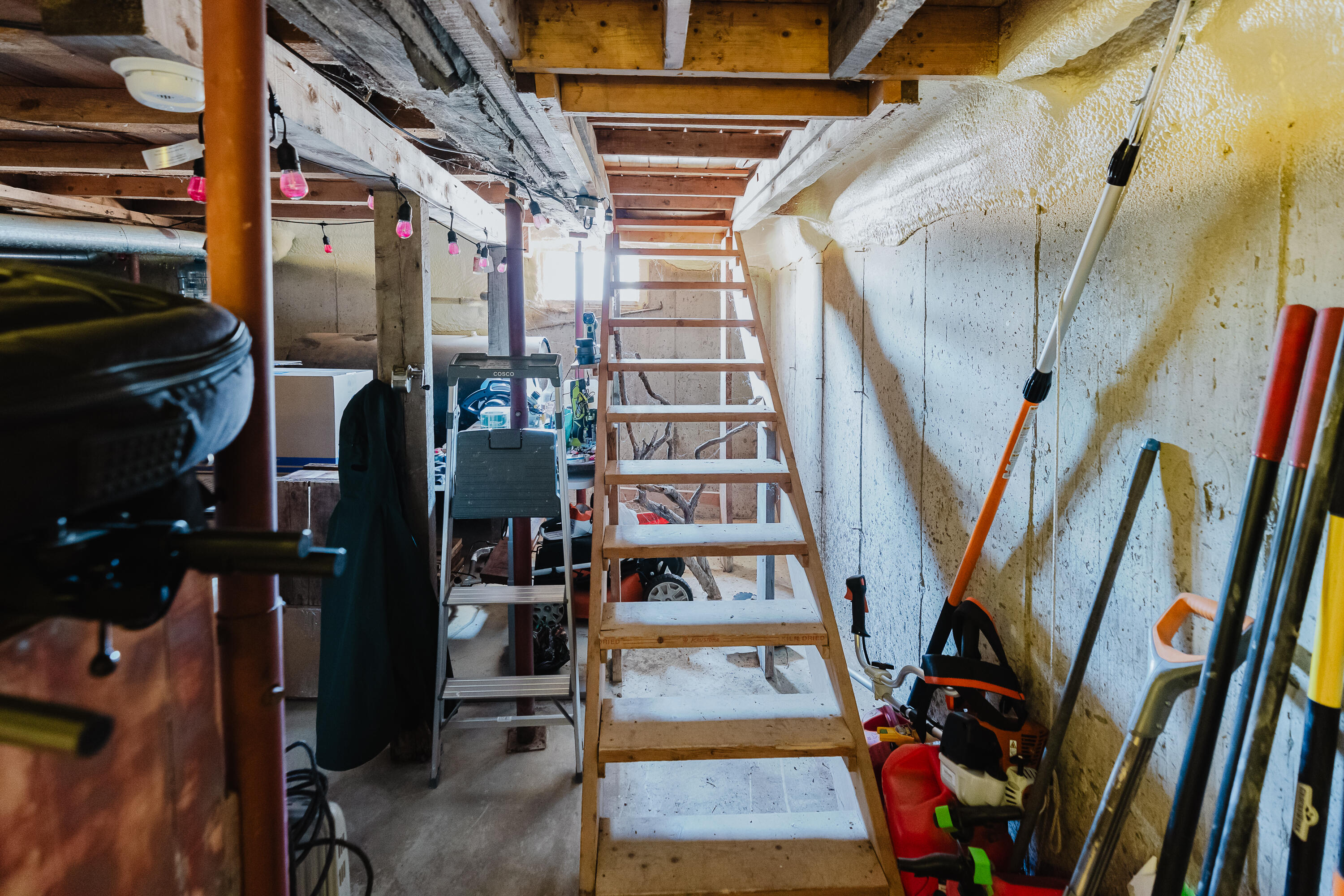 9 A Frame Lane Calais ME 04619