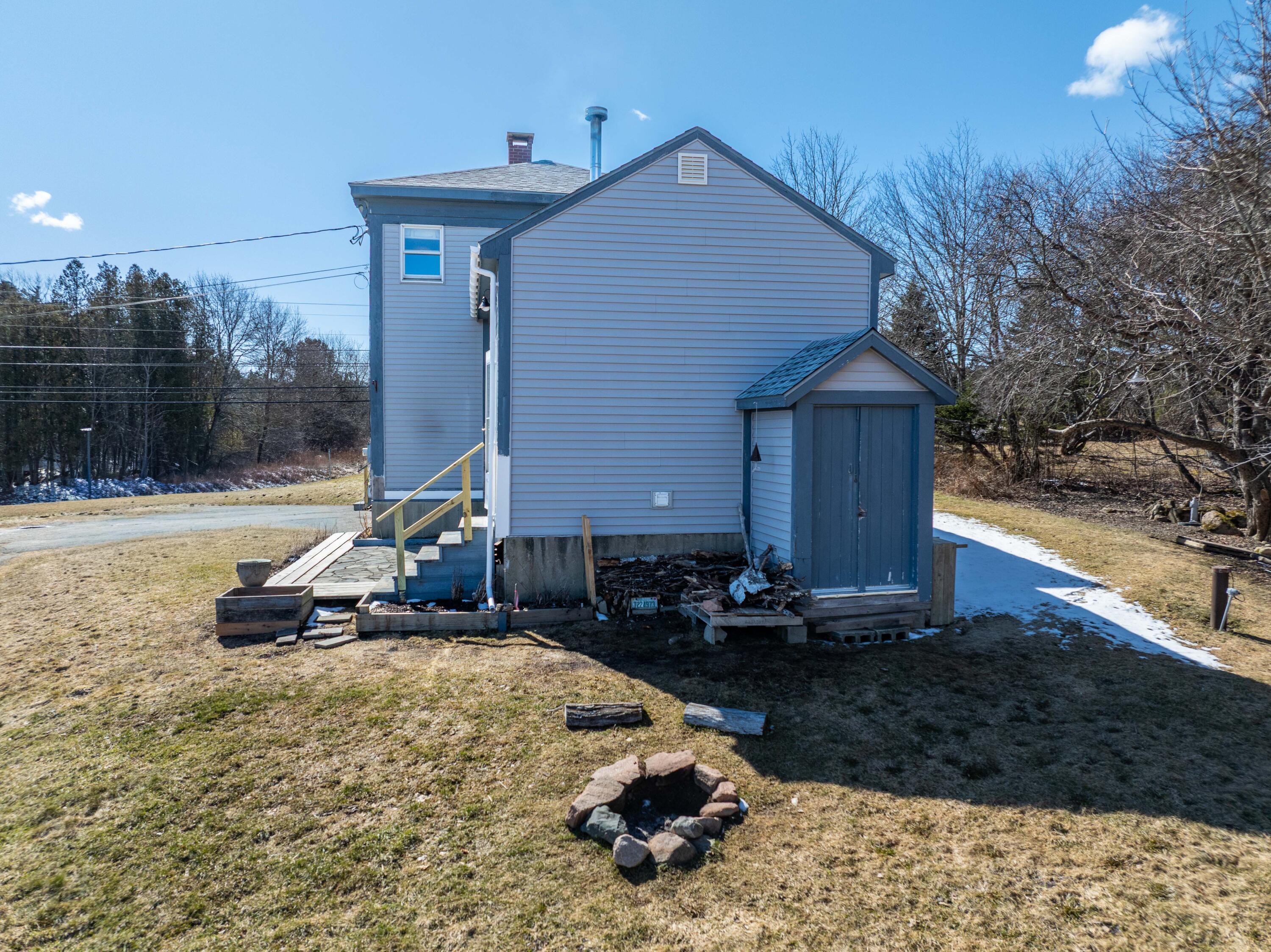 9 A Frame Lane Calais ME 04619