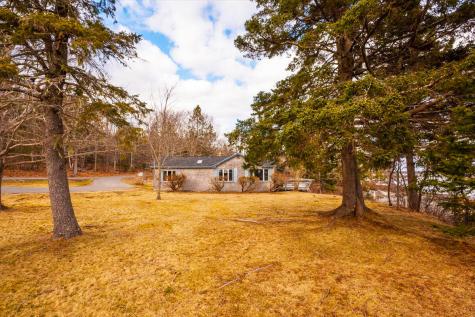 43 Stillmeadow Lane Trenton ME 04605