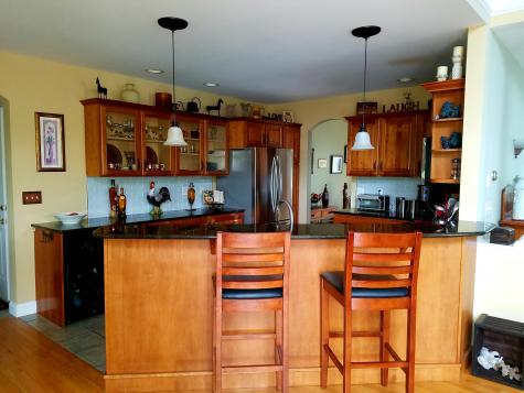 49 Graystone Lane Portland ME 04103