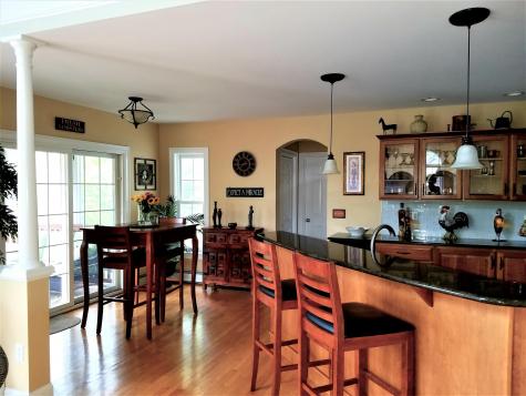 49 Graystone Lane Portland ME 04103