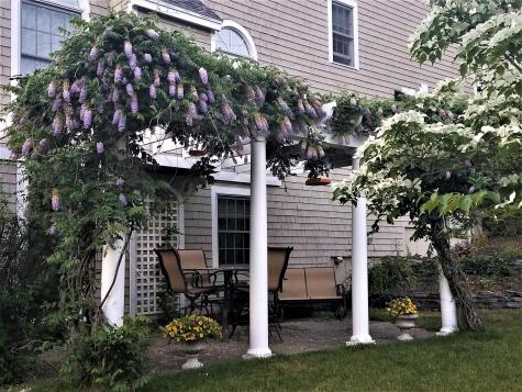 49 Graystone Lane Portland ME 04103