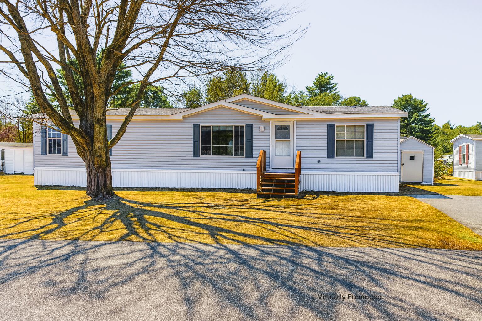 14 Town And Country Drive Lisbon ME 04250