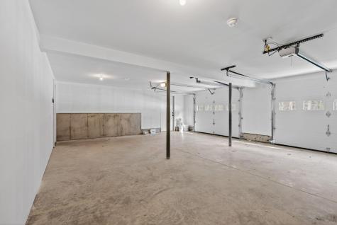 8 Hummingbird Lane Sanford ME 04073