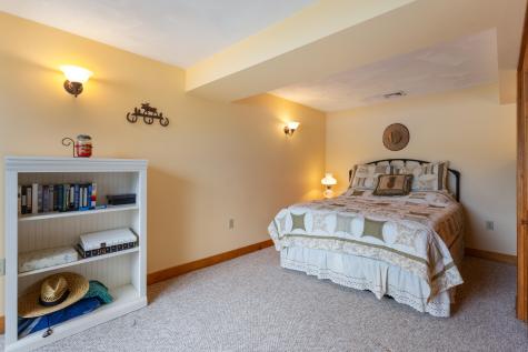 9 Restful Way Waterboro ME 04087