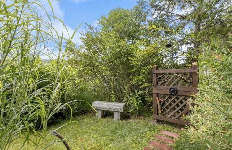 9 Restful Way Waterboro ME 04087