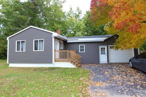83 West Dartmouth Street Auburn ME 04210
