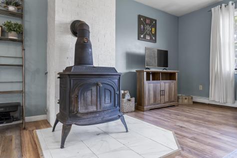 19 Spear Drive Bowdoinham ME 04008