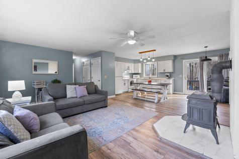 19 Spear Drive Bowdoinham ME 04008