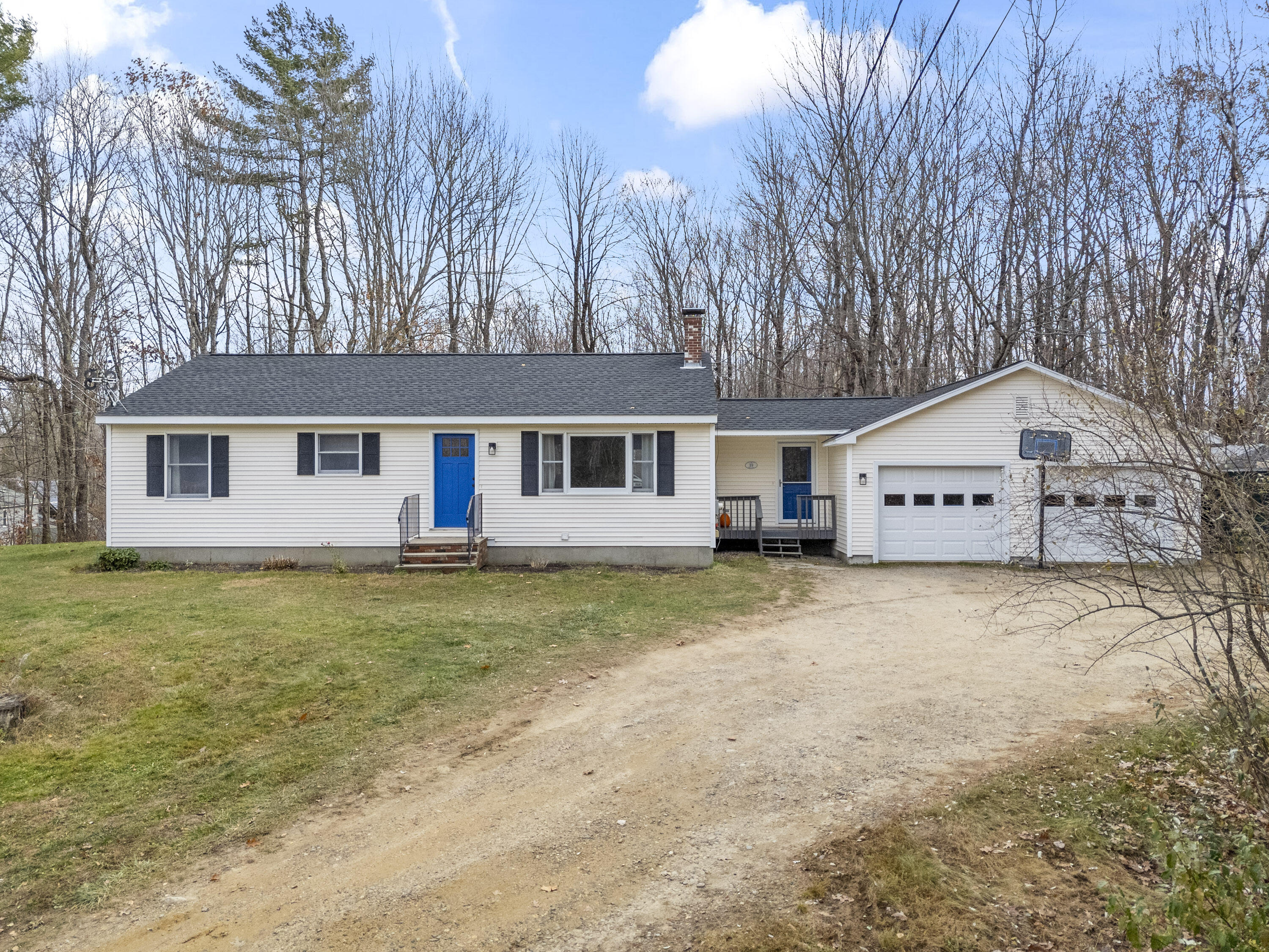 19 Spear Drive Bowdoinham ME 04008