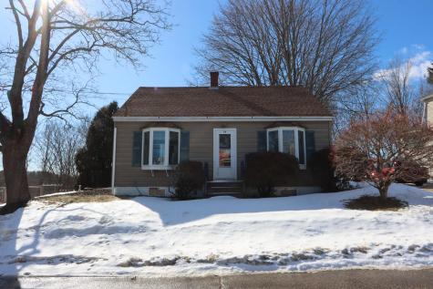36 Irwin Street Lewiston ME 04240