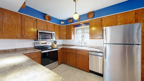 36 Irwin Street Lewiston ME 04240