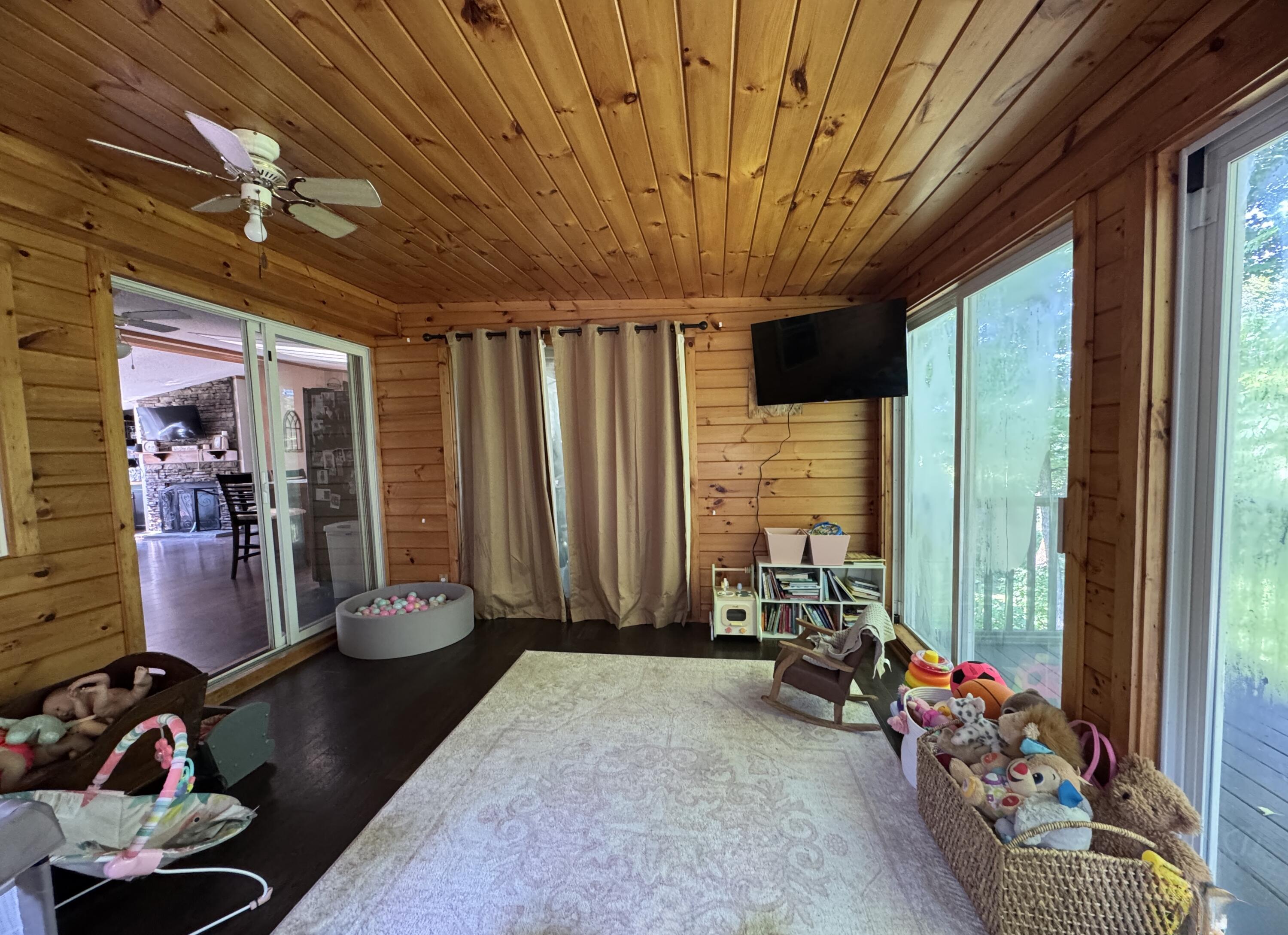 7 Pond Road Abbot ME 04406