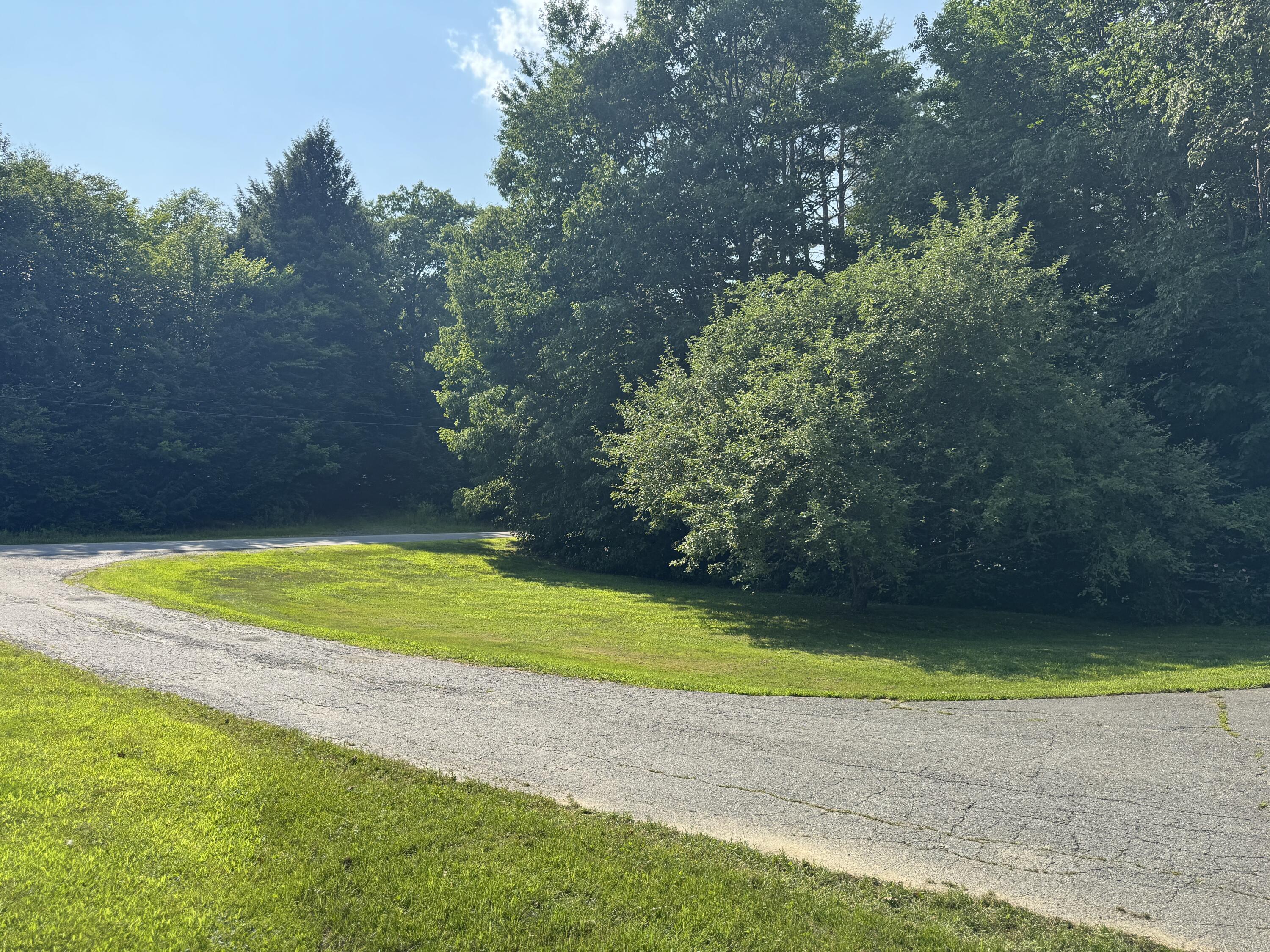 7 Pond Road Abbot ME 04406