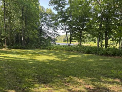 7 Pond Road Abbot ME 04406