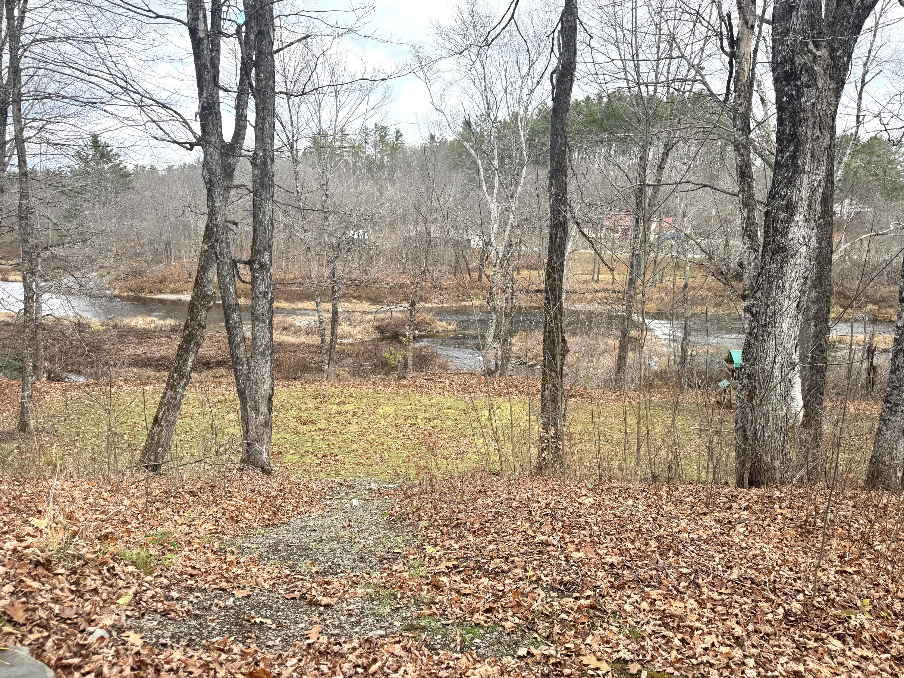 7 Pond Road Abbot ME 04406