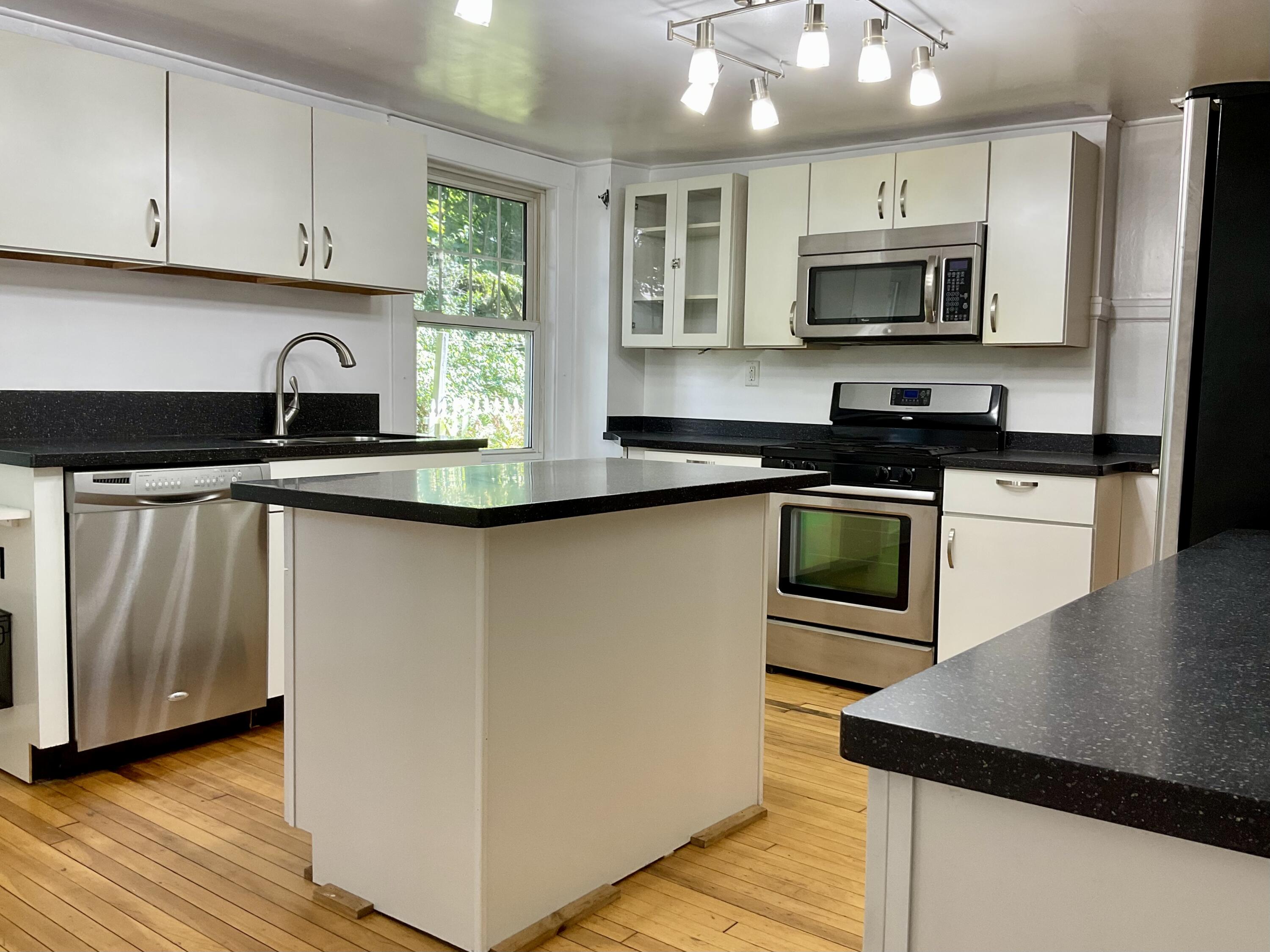 20 Oliver Street Bath ME 04530