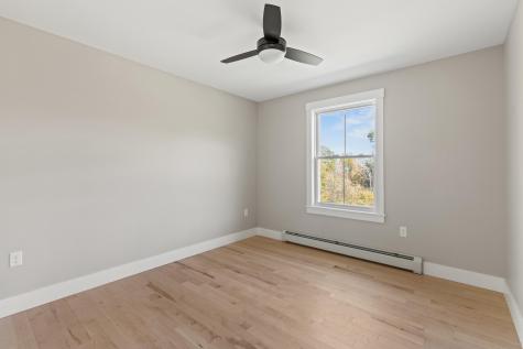 4 Evelyn's Way Hollis ME 04042