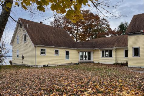 361 Lower Flying Point Road Freeport ME 04032