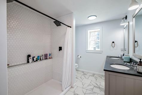 93 Fogg Road Scarborough ME 04074