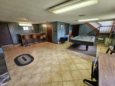 8 Butler Drive Lewiston ME 04240