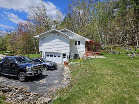 8 Butler Drive Lewiston ME 04240