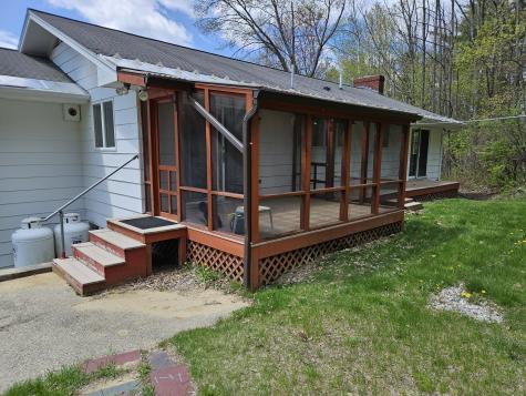 8 Butler Drive Lewiston ME 04240