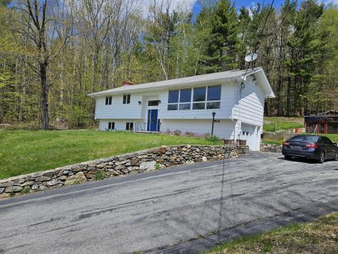 8 Butler Drive Lewiston ME 04240