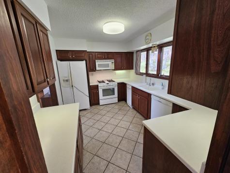 8 Butler Drive Lewiston ME 04240