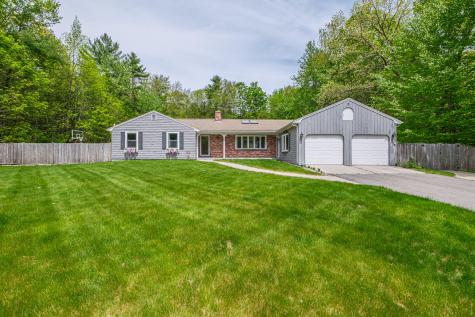 11 Brookside Drive Falmouth ME 04105