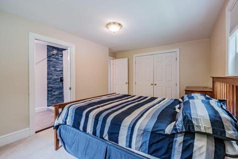 11 Brookside Drive Falmouth ME 04105