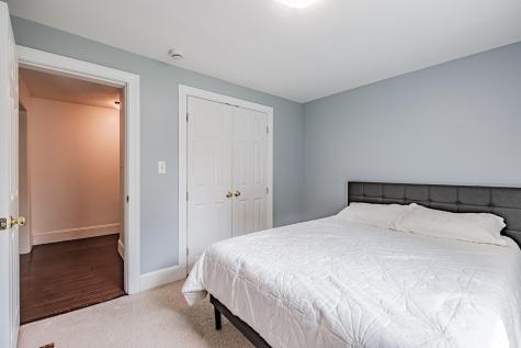 11 Brookside Drive Falmouth ME 04105