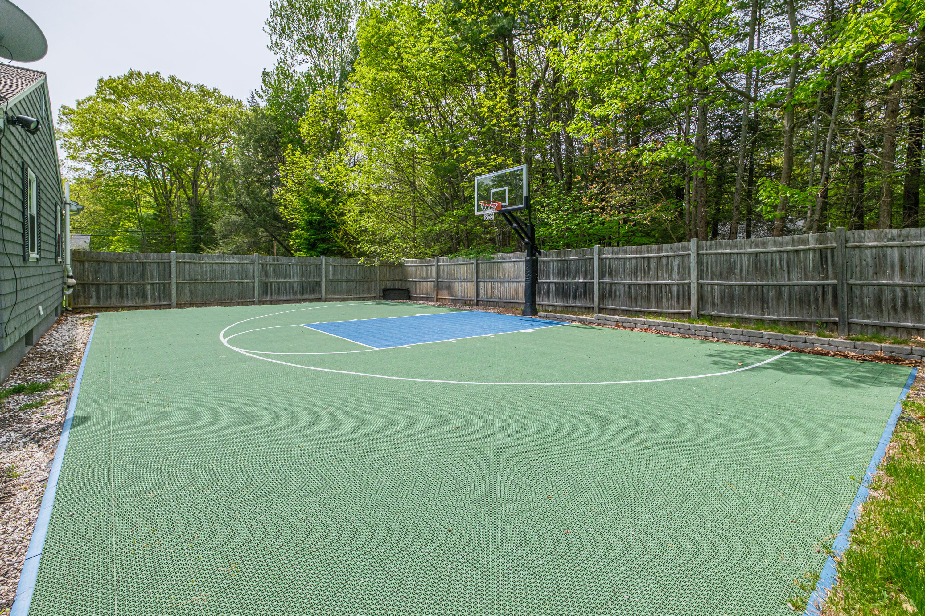 11 Brookside Drive Falmouth ME 04105