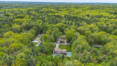 11 Brookside Drive Falmouth ME 04105