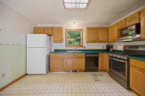 564 Fuller Road Carmel ME 04419