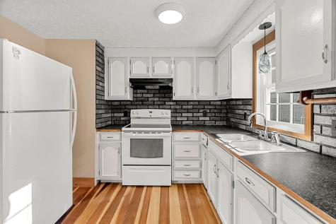 24 Pine Meadow Drive North Berwick ME 03906