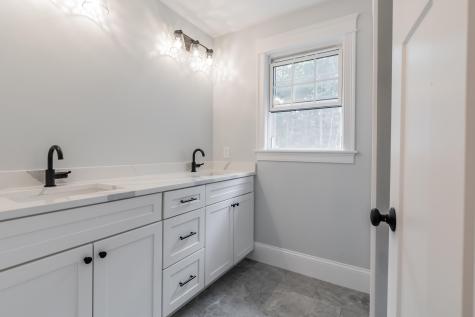 30 Hayfield Lane Windham ME 04062