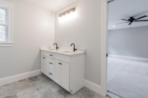 30 Hayfield Lane Windham ME 04062