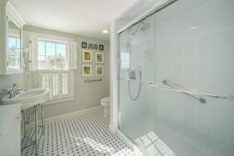 4 Kaler Road Belfast ME 04915