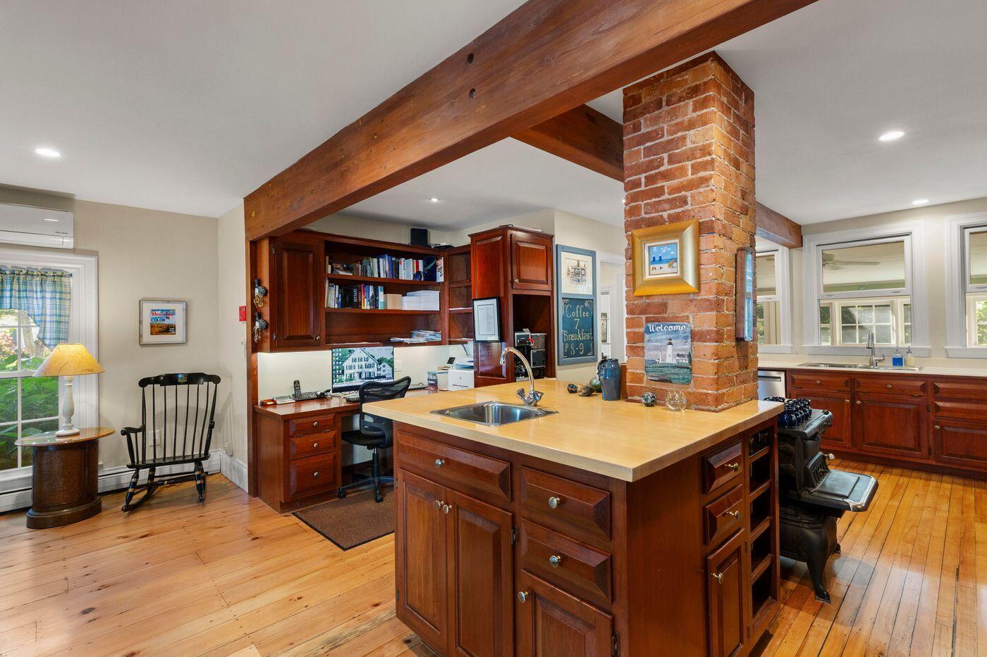 22 High Street Camden ME 04843