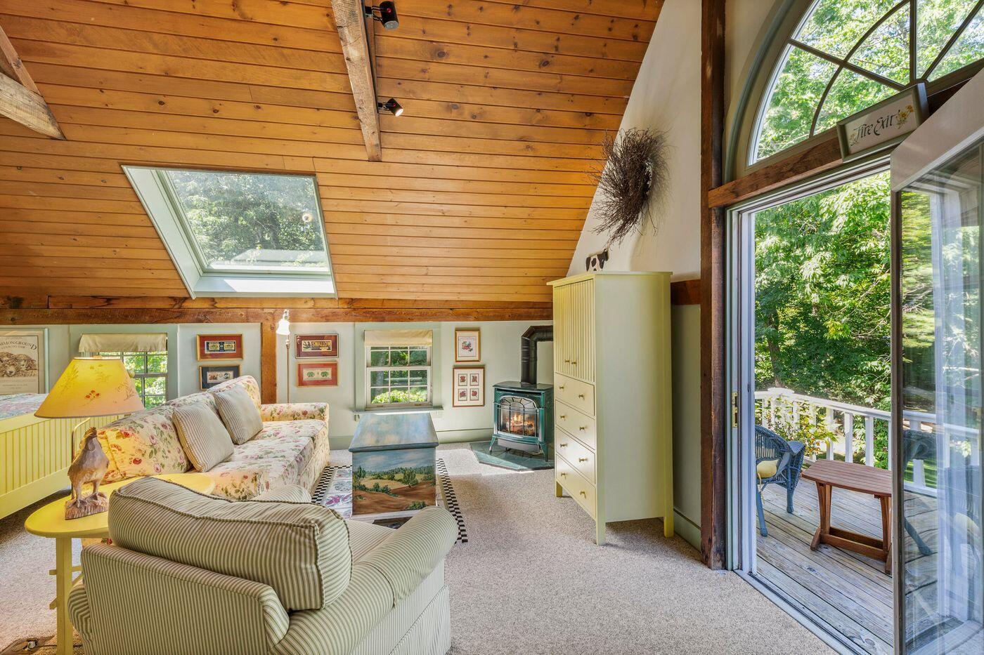 22 High Street Camden ME 04843